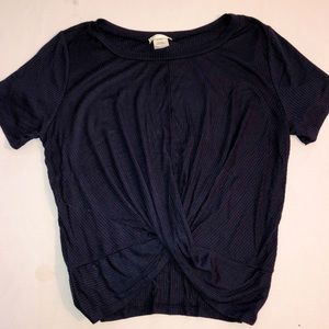 💙2/$15💙Navy Blue Twist Front Tee